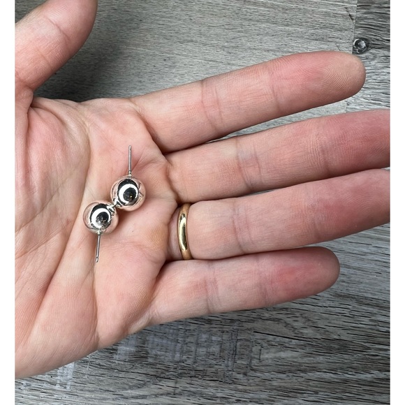 Vintage silver ball earrings - Picture 7 of 8